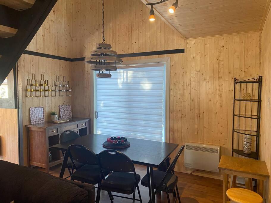 Le Jazz- Chalet Rustique/Chic Avec Spa Notre-Dame-Des-Bois Bagian luar foto