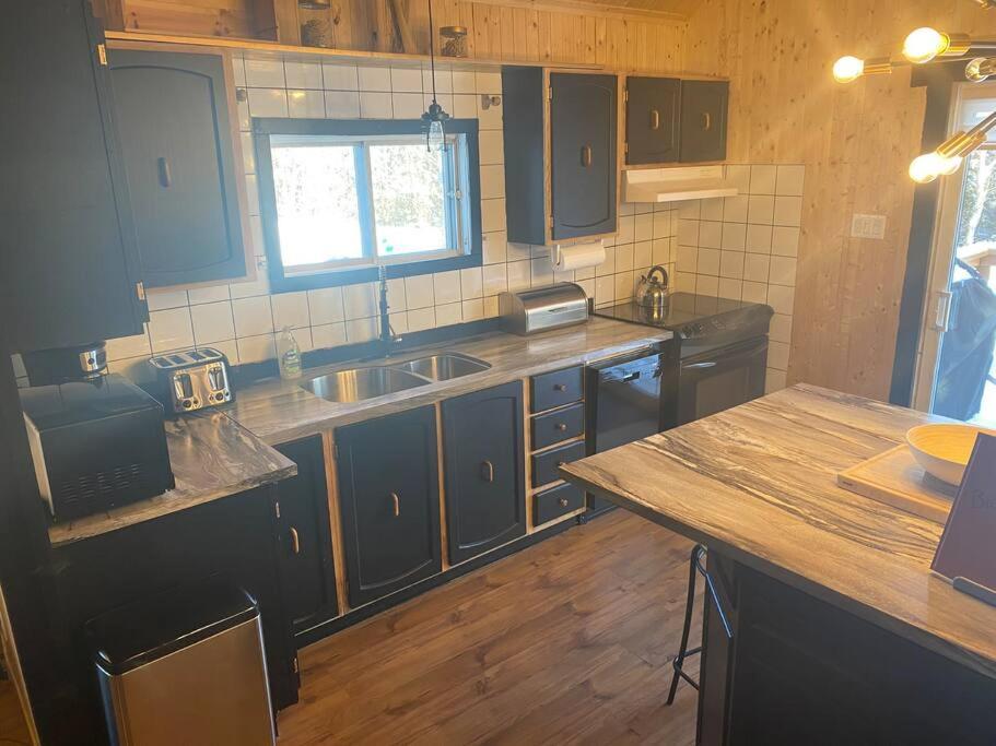 Le Jazz- Chalet Rustique/Chic Avec Spa Notre-Dame-Des-Bois Bagian luar foto